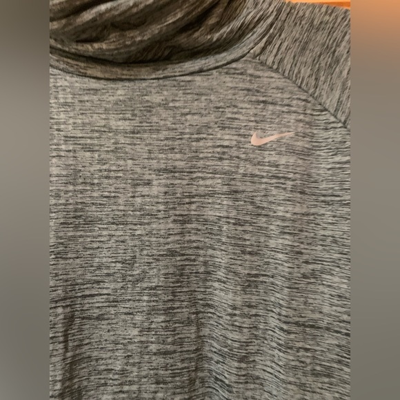 Nike cowl next shirt - Picture 2 of 5